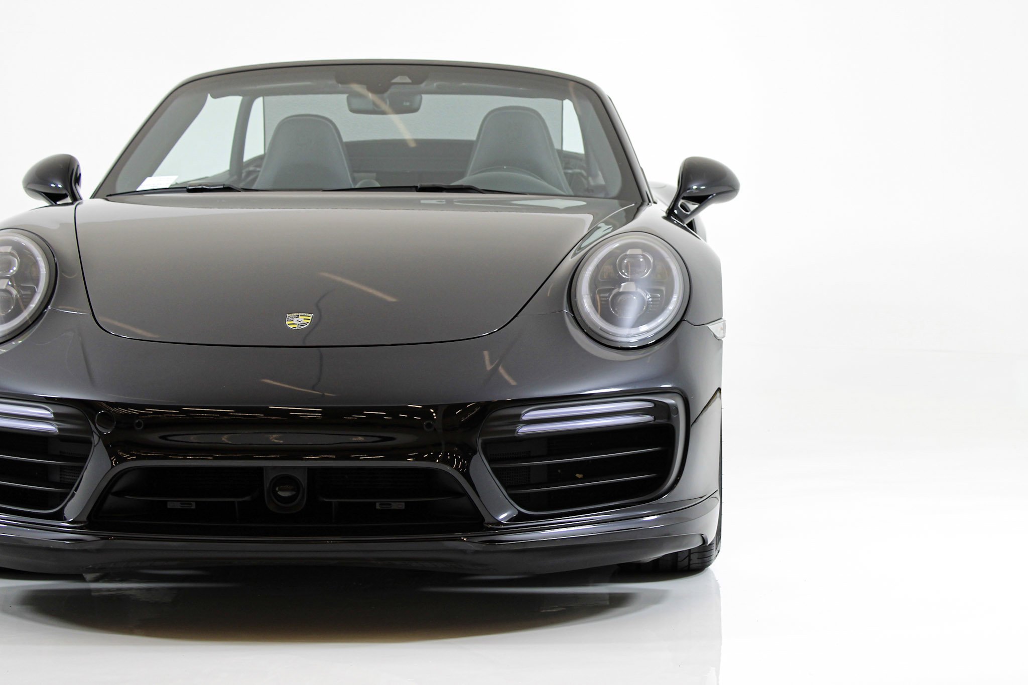 Used 2019 Black Porsche Turbo S Cabriolet image 20
