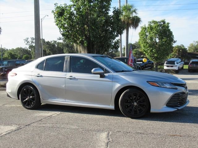 Used 2020 Toyota Camry LE with VIN 4T1C11AK5LU972623 for sale in Mount Dora, FL
