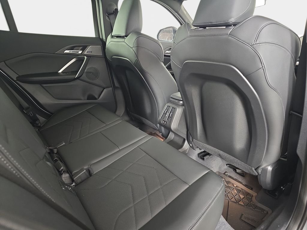 2026 BMW X2 28i - Photo 10