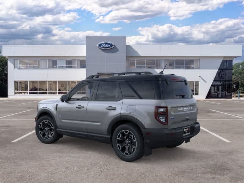 New 2025 Carbonized Gray Metallic Ford Outer Banks® image 4