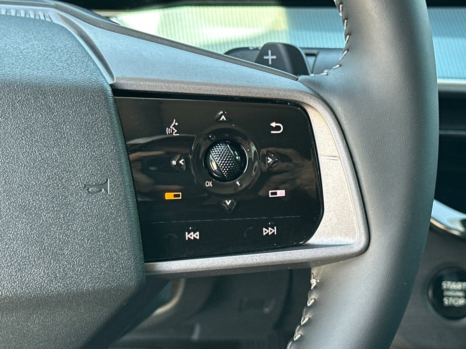 Certified Used 2025 Blue Nissan SL image 25