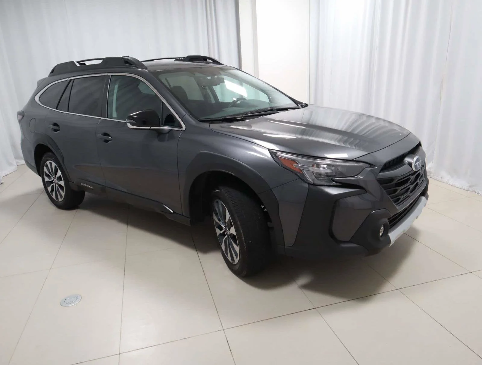 Used 2024 Magnetite Gray Metallic Subaru Limited image 7