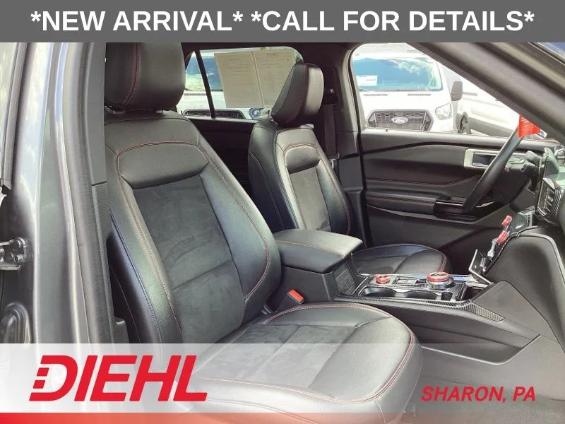 Used 2022 Gray Ford ST-Line image 19