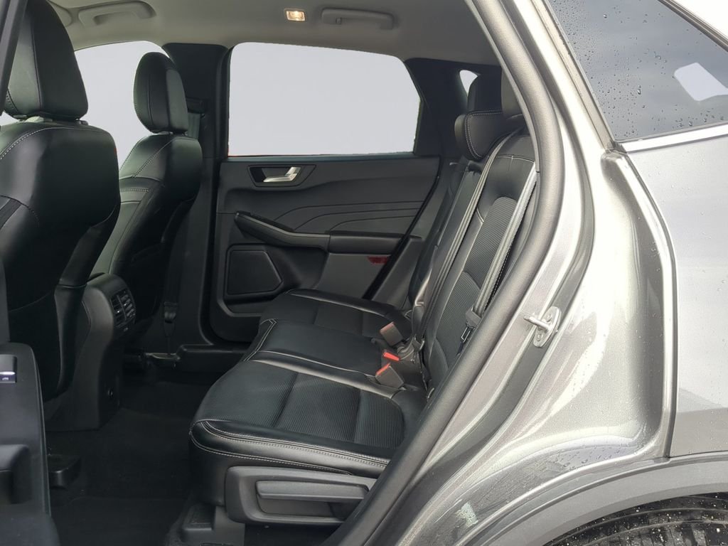 Used 2025 Gray Ford Platinum image 18