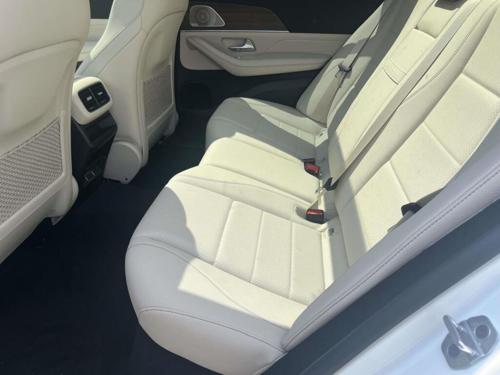 New 2026 Polar White Mercedes-Benz GLE 450 image 17