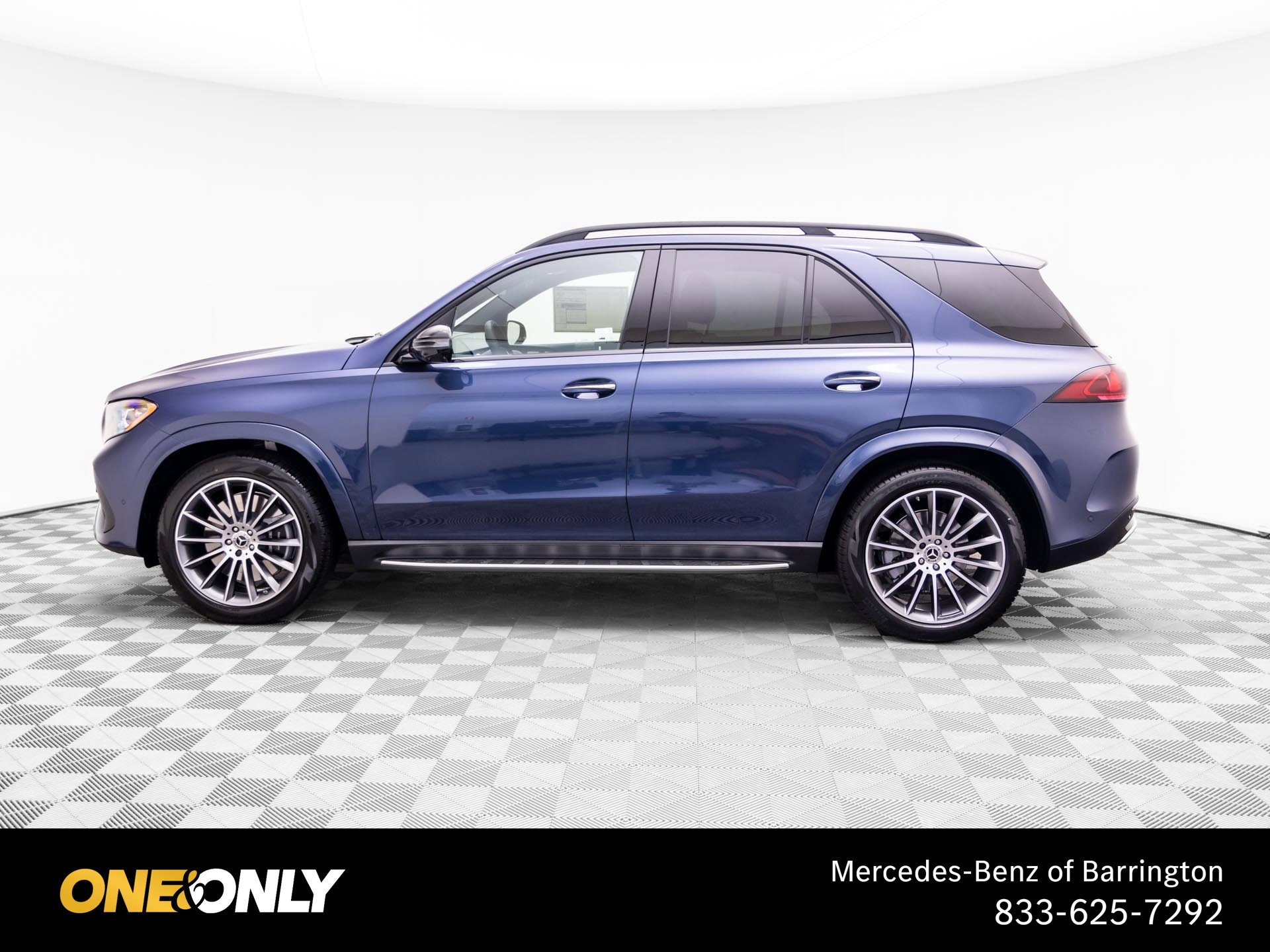 New 2027 Blue Mercedes-Benz GLE 450 image 2