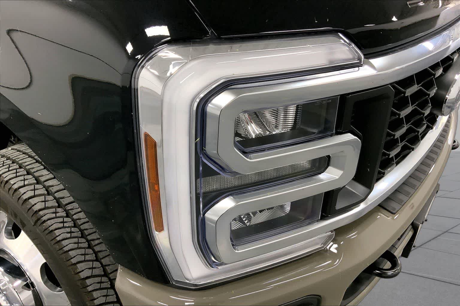 New 2026 Agate Black Metallic Ford F-350® King Ranch® image 13