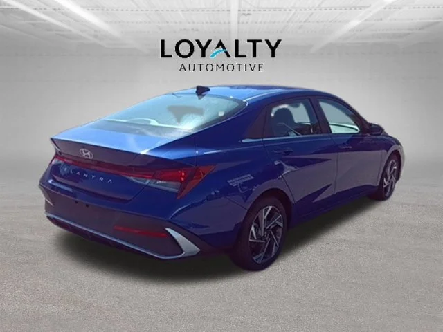 Used 2025 Blue Hyundai SEL Convenience image 5