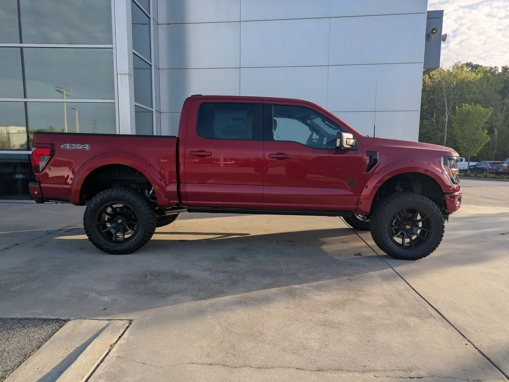 New 2026 Ruby Red Metallic Tinted Clearcoat Ford XLT image 3