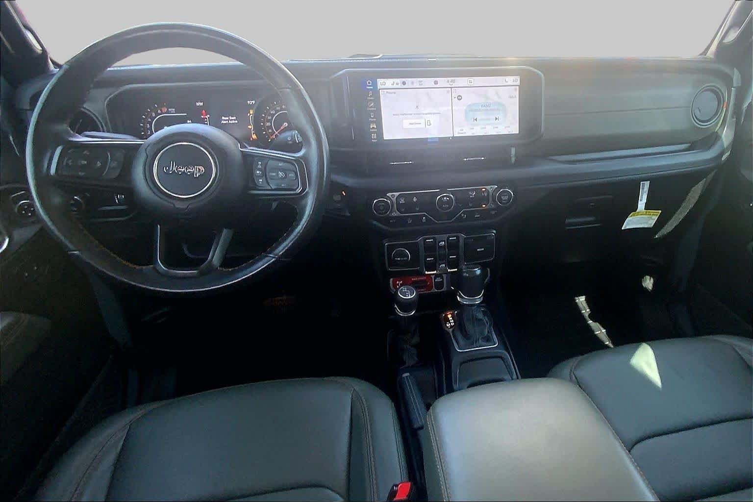 Used 2024 Anvil Clearcoat Jeep Mojave image 16