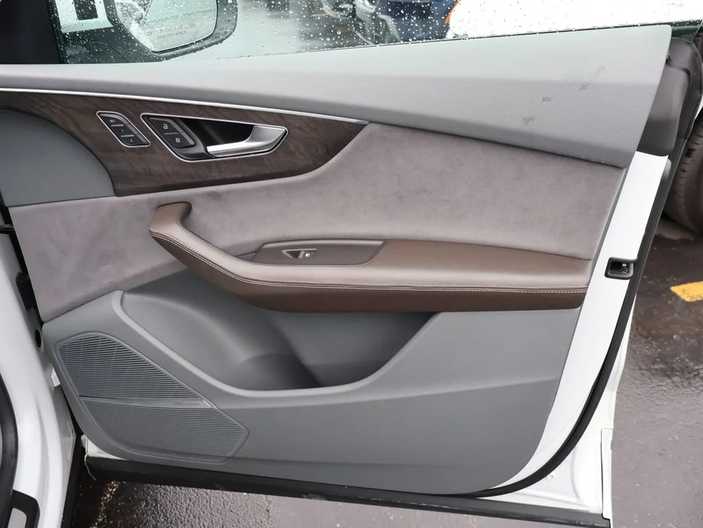 Used 2019 Glacier White Metallic Audi 3.0T Prestige image 14