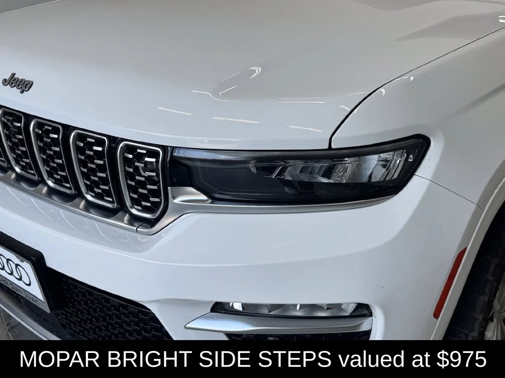 Used 2023 Bright White Clearcoat Jeep Summit image 4