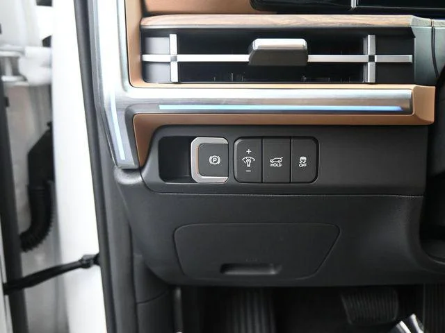 2026 Hyundai Santa Fe Limited - Photo 18