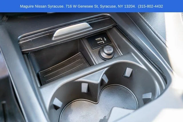 Used 2019 White INFINITI ESSENTIAL image 35