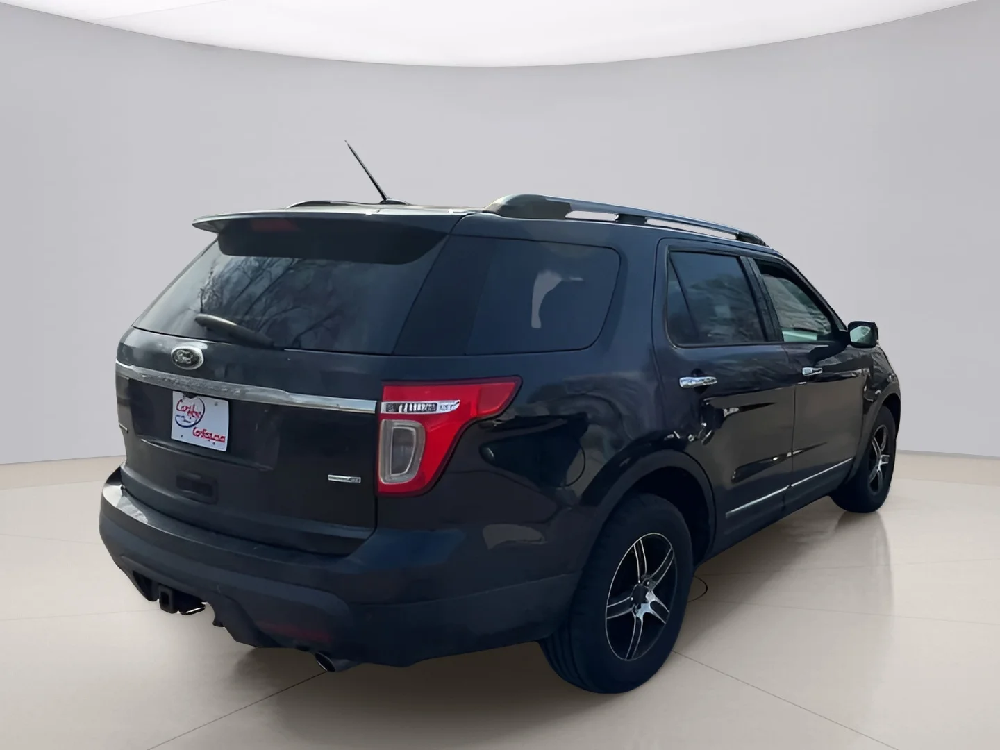Used 2013 Black Ford LIMITED image 5