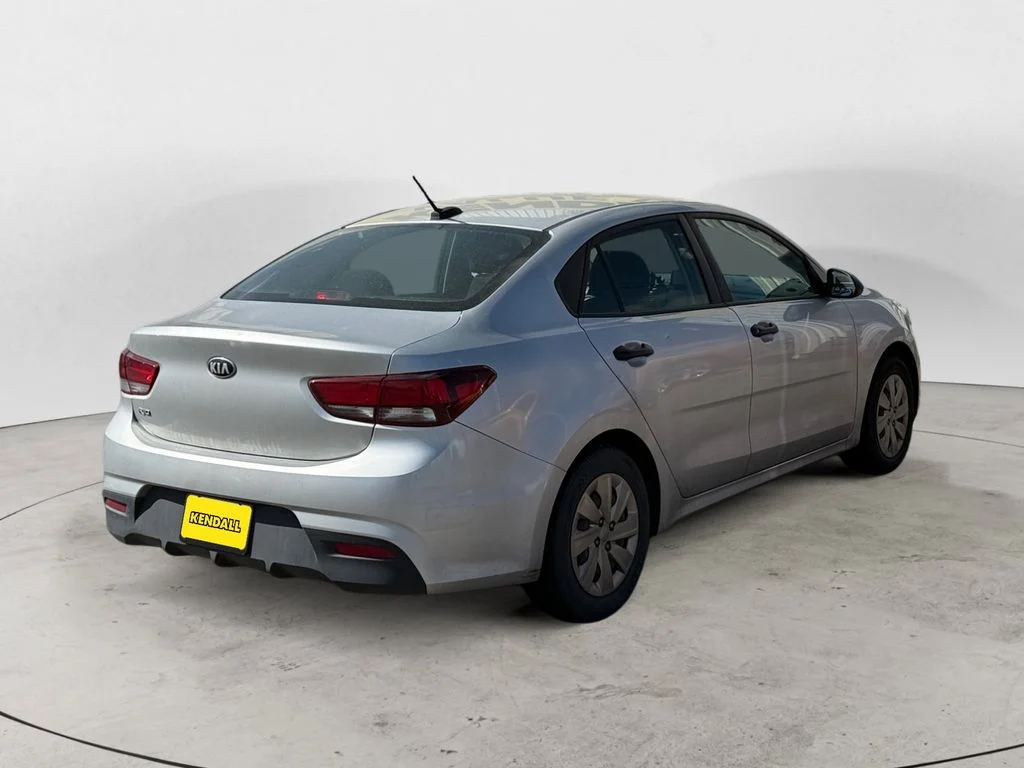 Used 2018 Silver Kia LX image 4