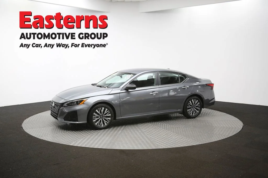 Used 2024 Gray Nissan 2.5 SV image 56