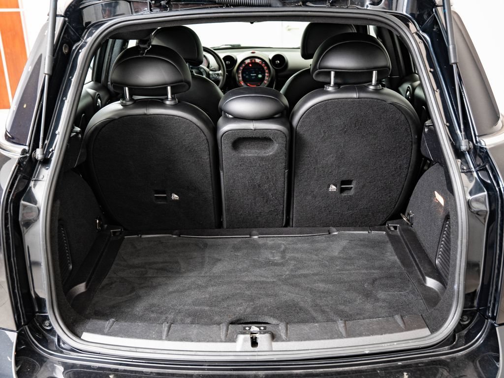 Used 2016 Absolute Black Metallic MINI  image 19