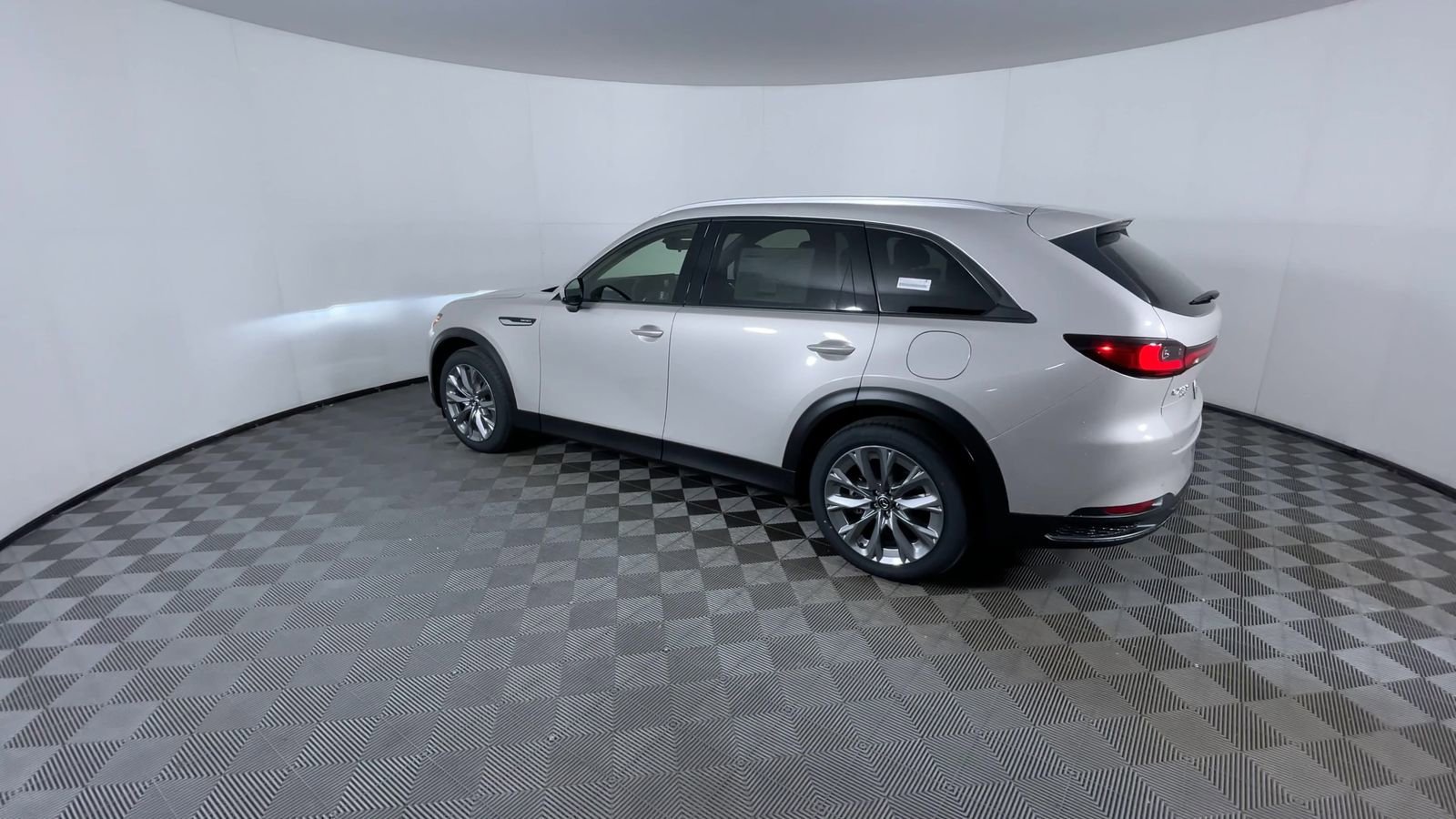 New 2026 Platinum Quartz Metallic Mazda Preferred image 7