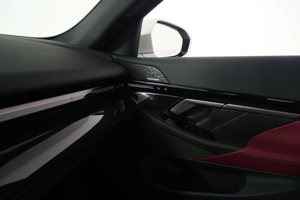 2026 BMW 5 Series 530i - Photo 24