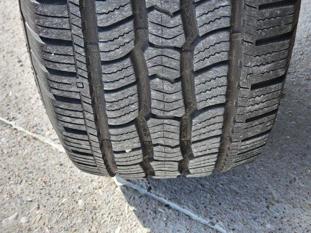 Used 2022 Gray Toyota SR5 4x2 image 11