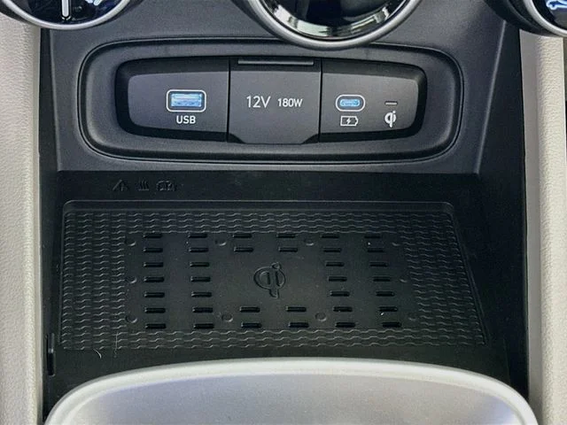 New 2026 Hyundai VENUE SEL