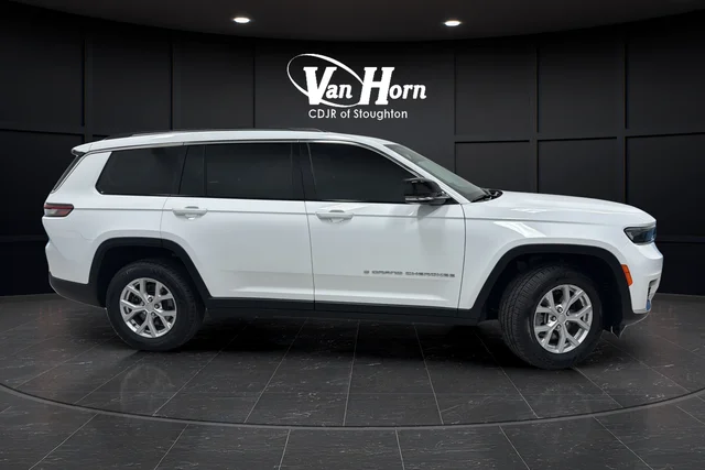 Used 2023 Bright White Clearcoat Jeep Limited image 8