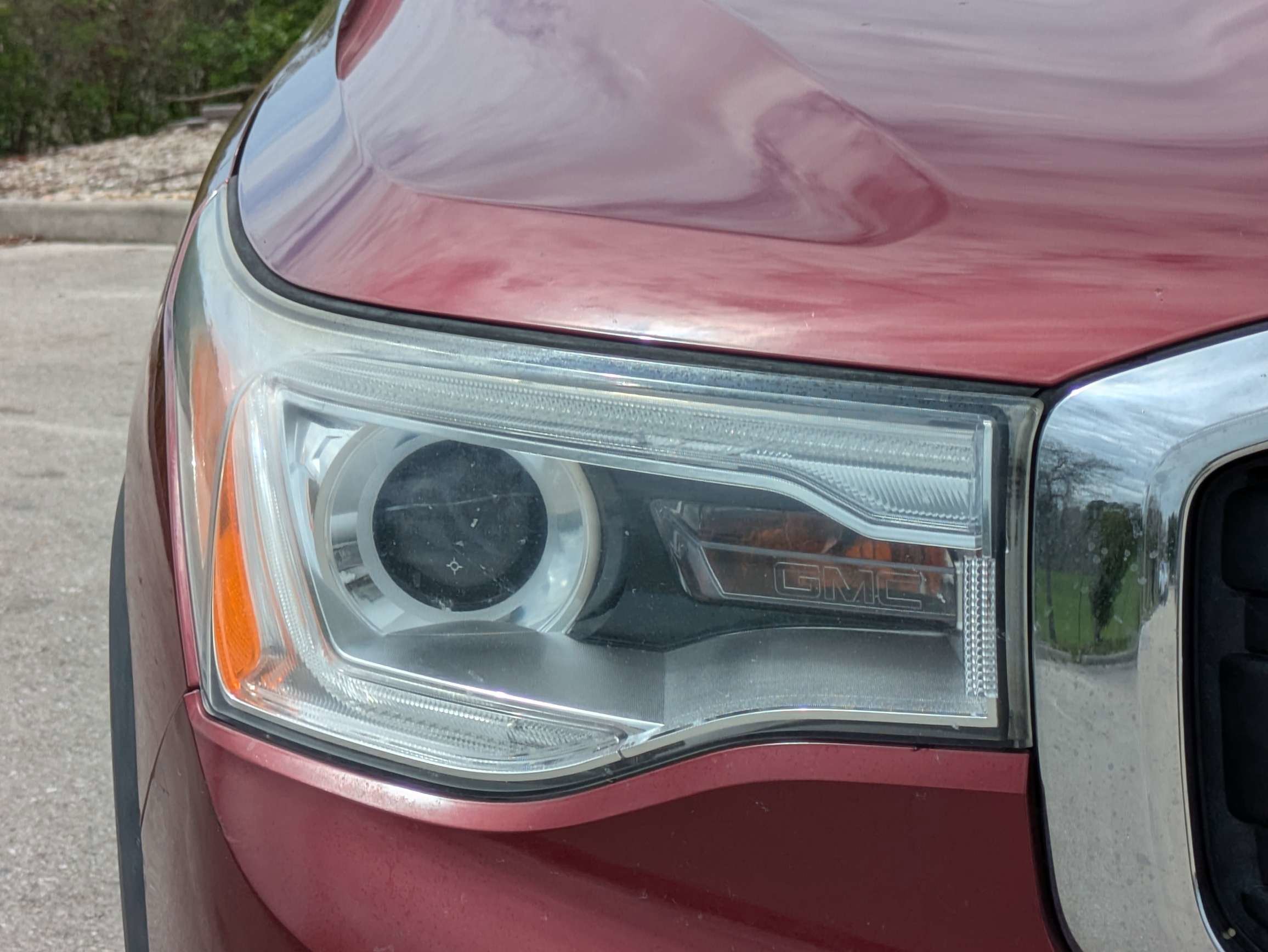 Used 2018 Crimson Red Tintcoat GMC SLT image 10