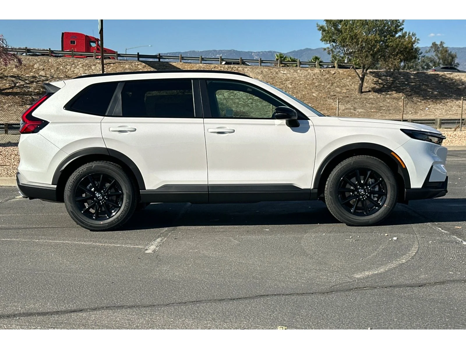 New 2027 Platinum White Pearl Honda Sport image 3