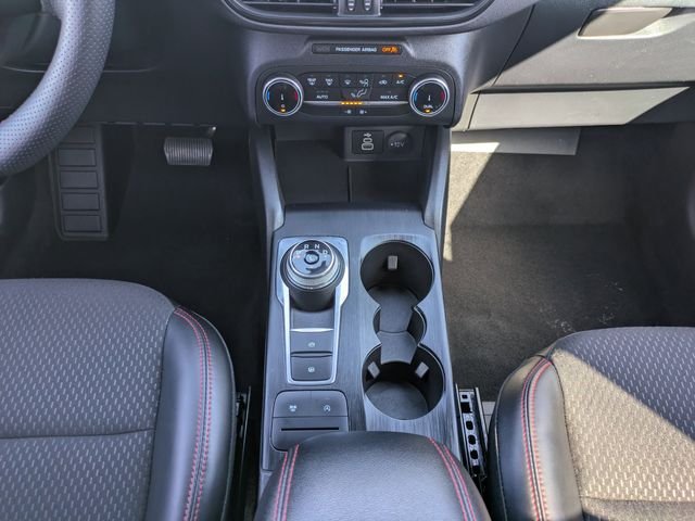 Used 2025 Gray Ford ST-Line image 19