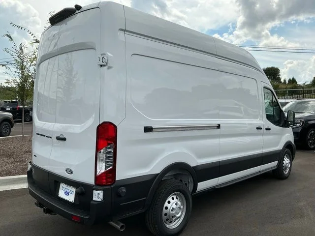 New 2026 Oxford White Ford Cargo Van image 8