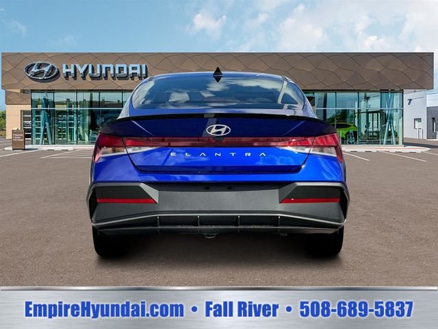 2025 Hyundai Elantra SEL - Photo 6