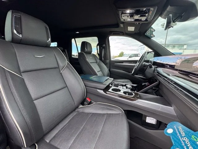 Used 2025 Black Raven Cadillac Premium Luxury image 30