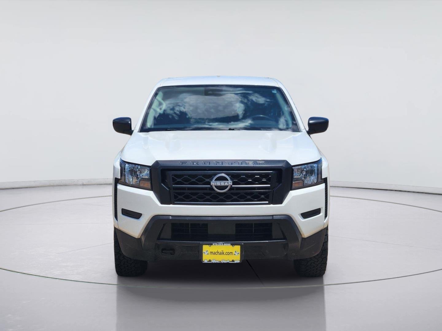 Used 2024 Glacier White Nissan S image 2