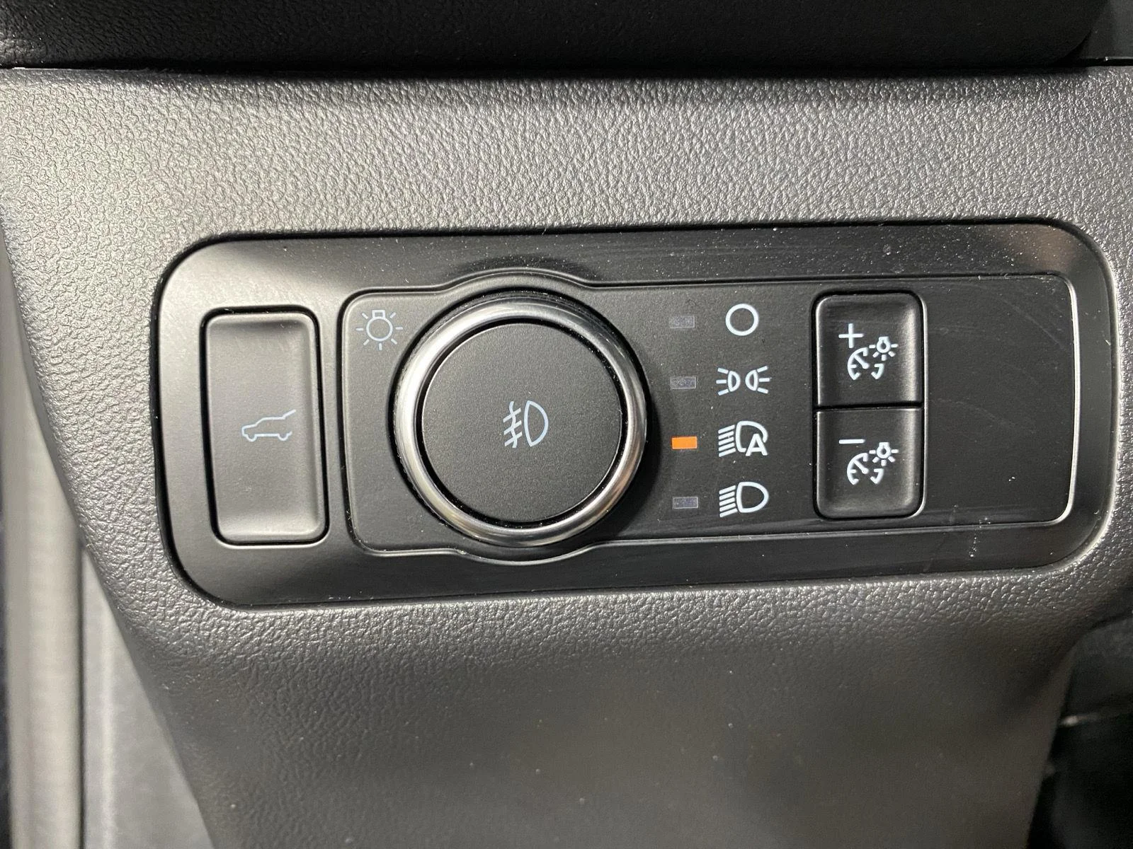 Used 2024 Agate Black Ford ST-Line Select image 21