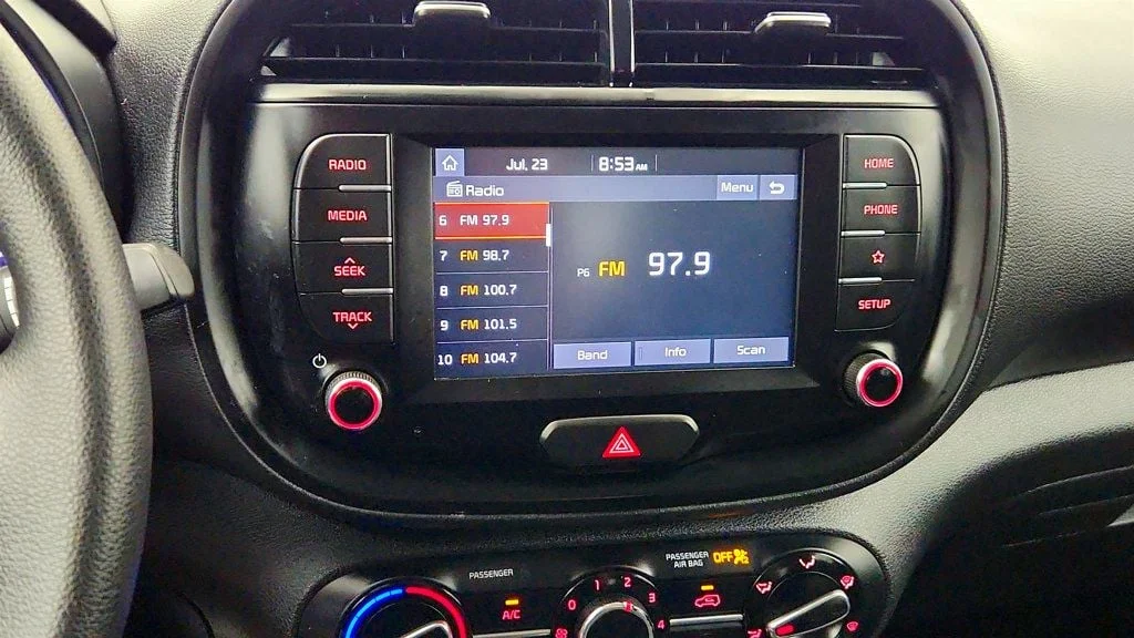 Used 2020 Snow White Pearl Kia LX IVT image 18