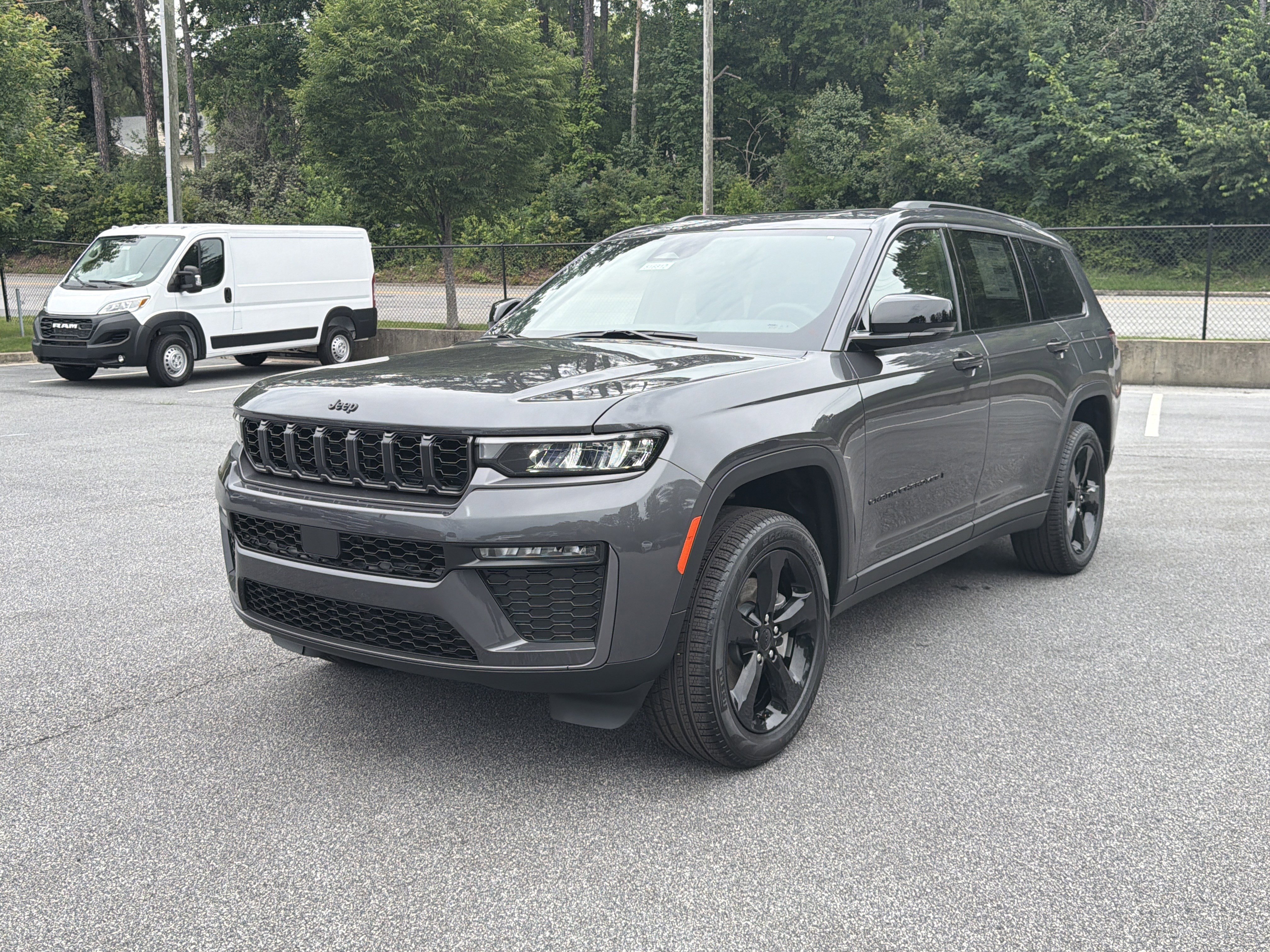 New 2026 Baltic Gray Metallic Clear-Coat Exterior Paint Jeep Limited image 3