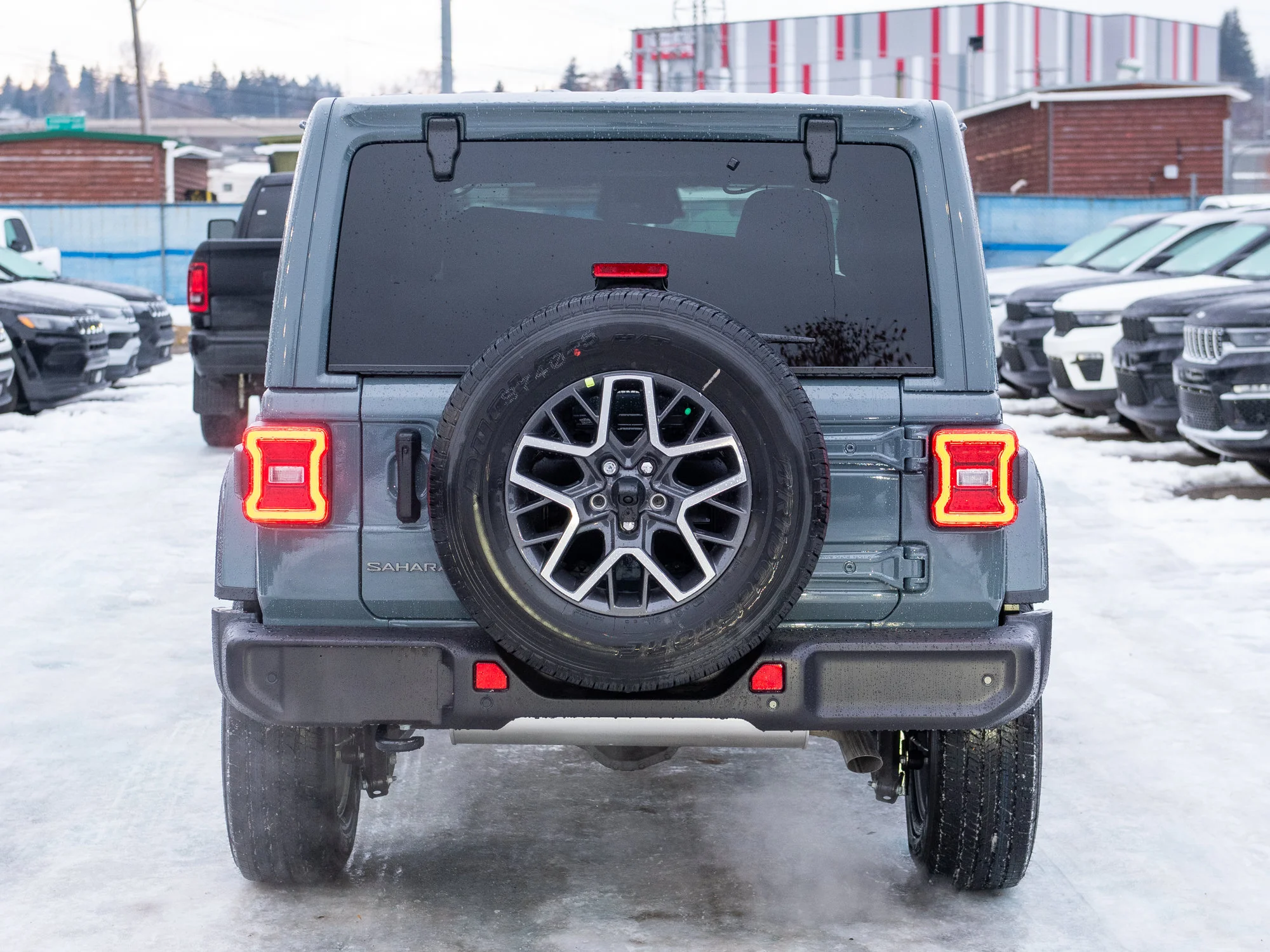 Used 2026 Dark blue Jeep Sahara* 4 Door 4x4, McKinley Leather Seats, Safety Group, Off Road Camera image 6