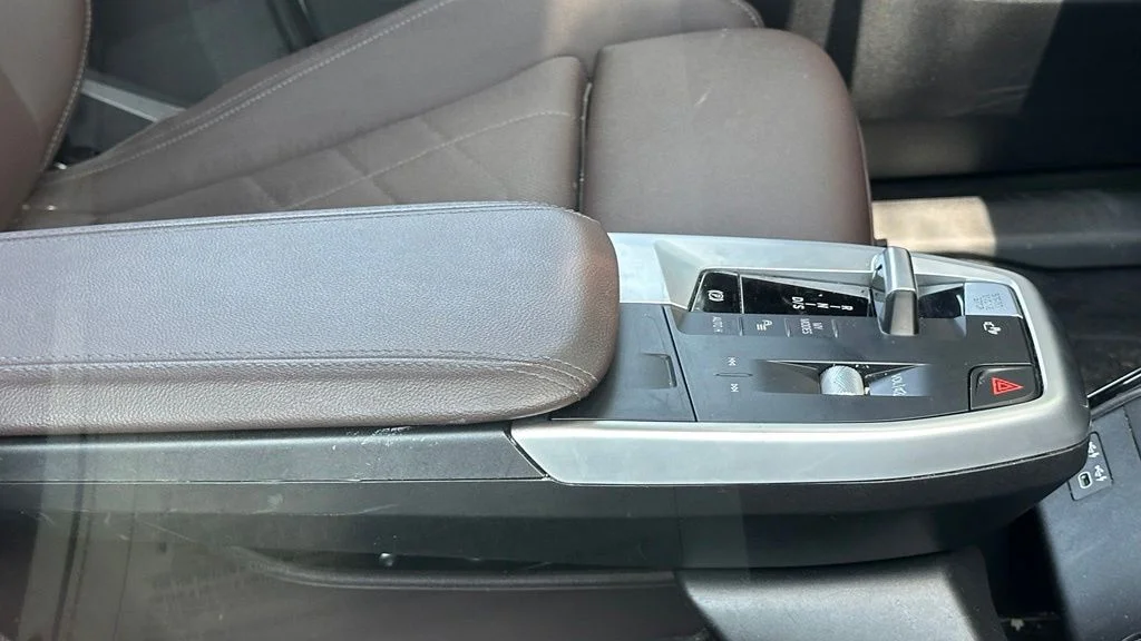 Used 2023 Mineral White Metallic BMW xDrive28i image 6