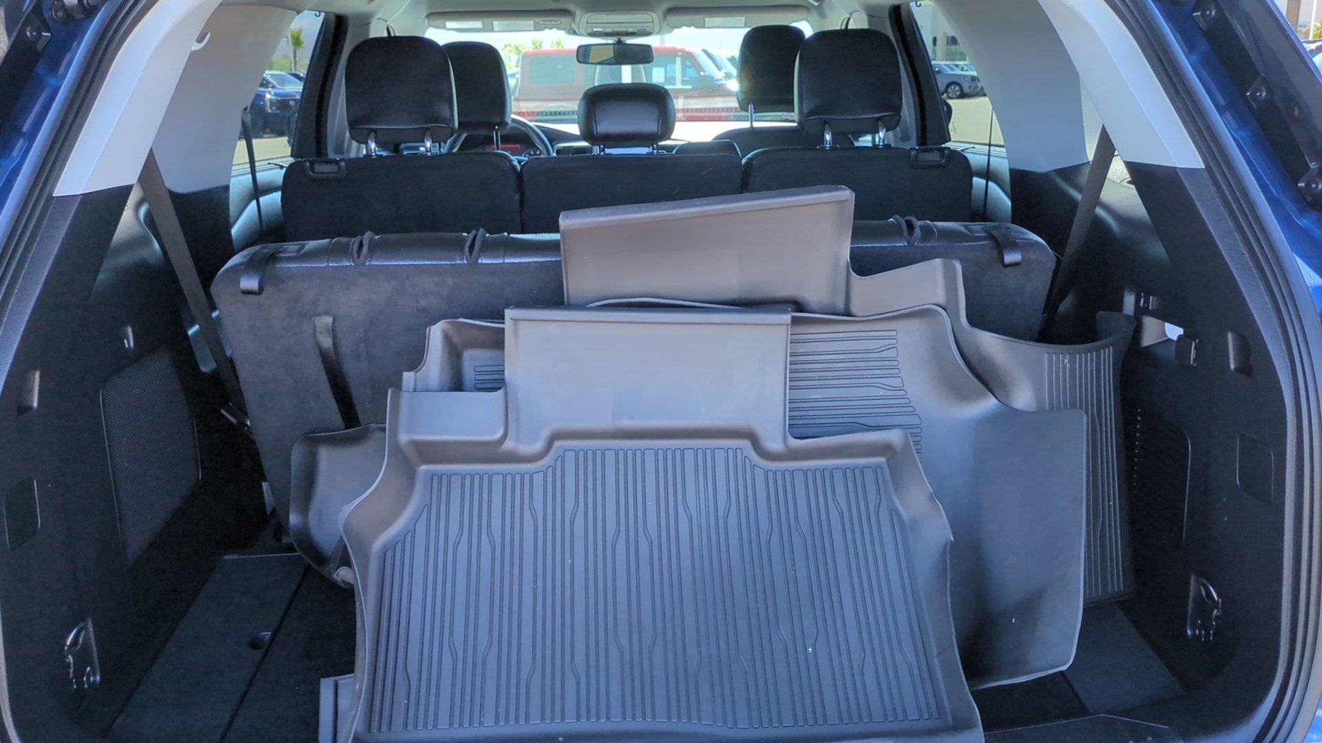 Used 2022 Blue Metallic Ford Limited image 28
