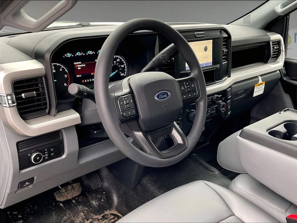 New 2026 Oxford White Ford XL image 9