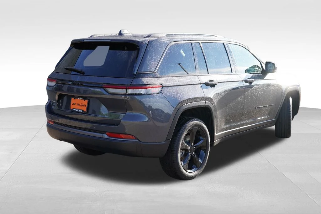 Used 2026 Baltic Gray Metallic Clearcoat Jeep Limited image 5