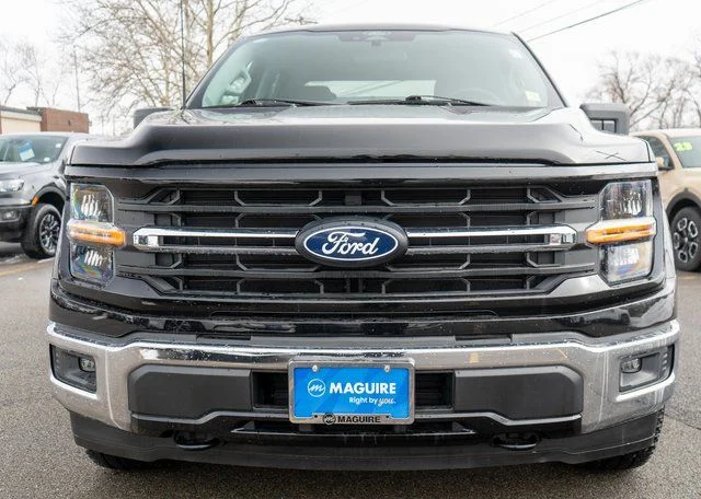 Used 2025 Black Ford XLT image 3