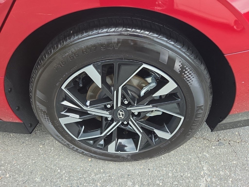 Certified Used 2025 Ultimate red Hyundai SEL image 11