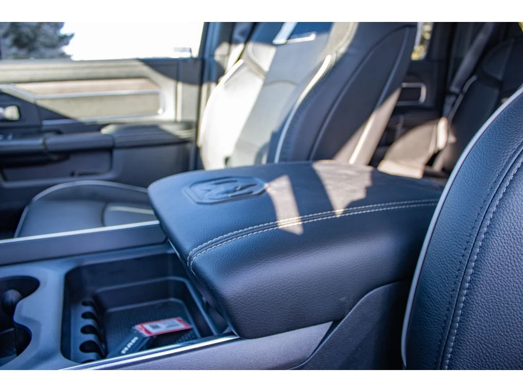 2026 RAM 3500 Laramie - Photo 31