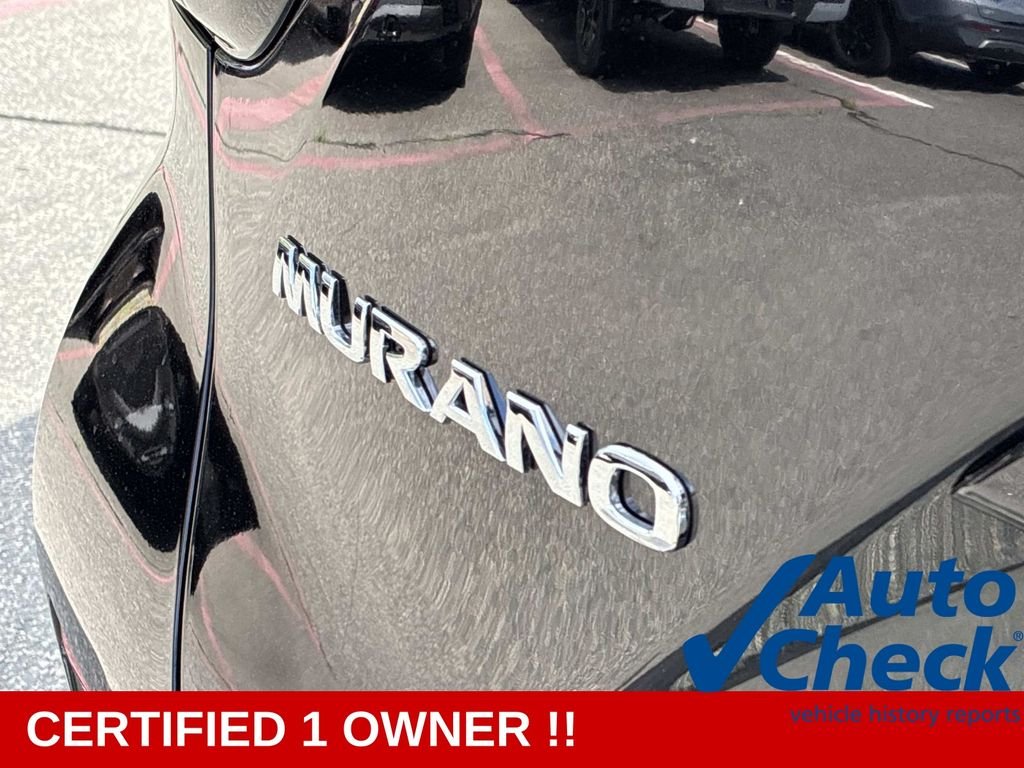 Used 2023 Black Nissan Platinum image 13