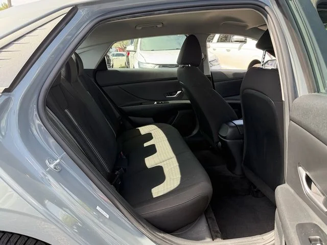 Used 2022 Gray Hyundai SEL image 15