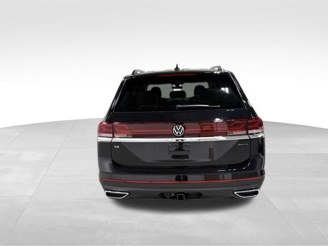 New 2026 Black Volkswagen 2.0T SE w/Technology image 4