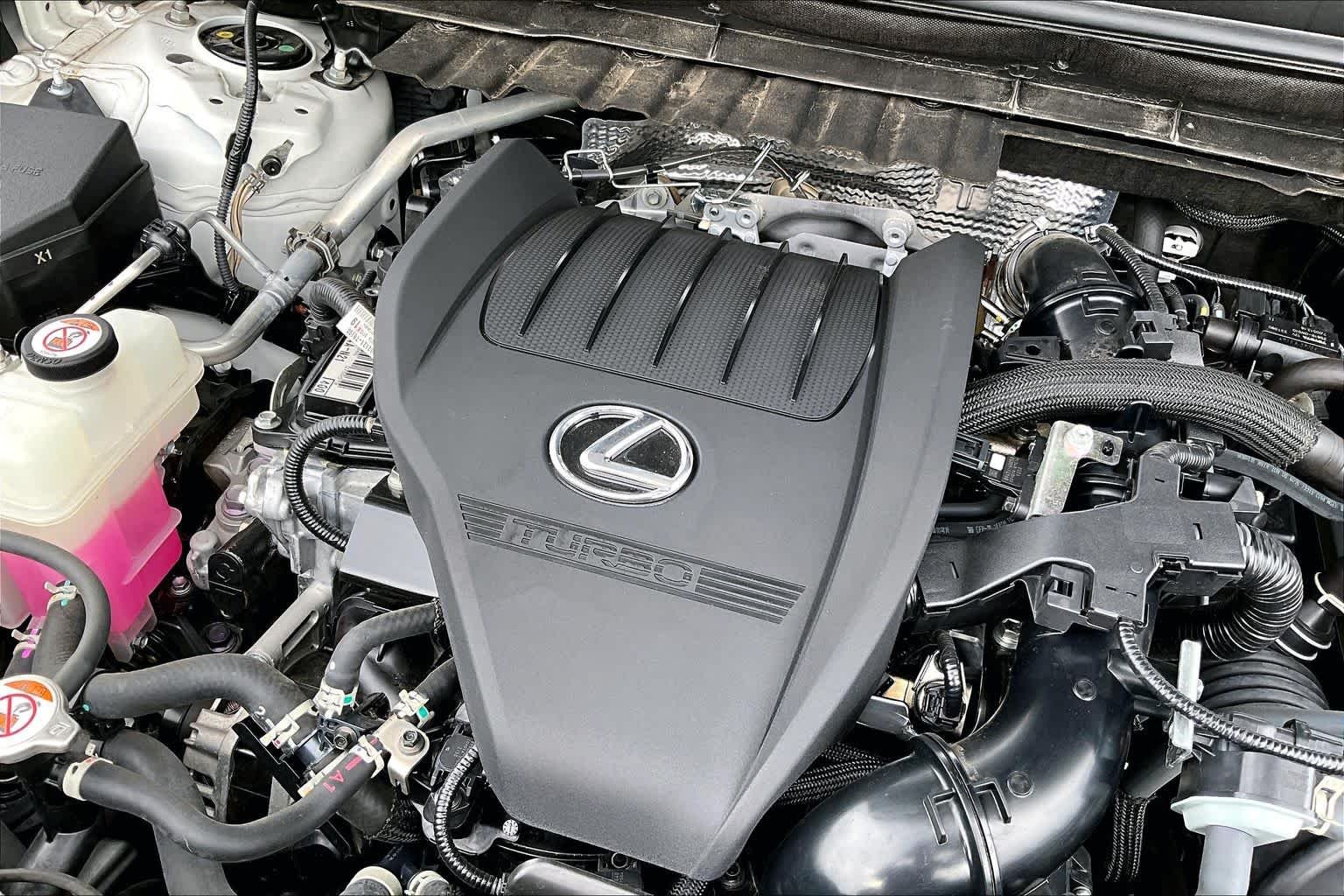 Used 2024 Eminent White Pearl Lexus Premium image 30
