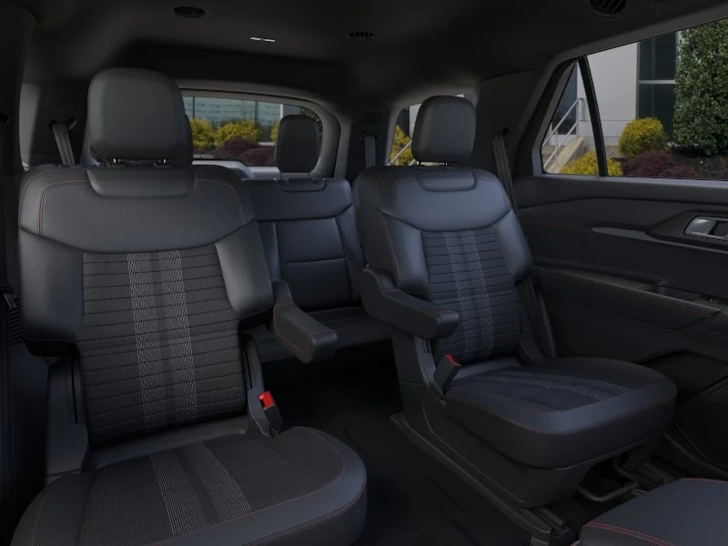 New 2026 Agate Black Metallic Ford ST-Line image 11